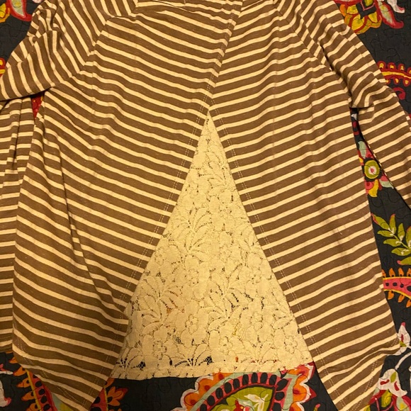 Stripe top from dress up boutique - Picture 3 of 3